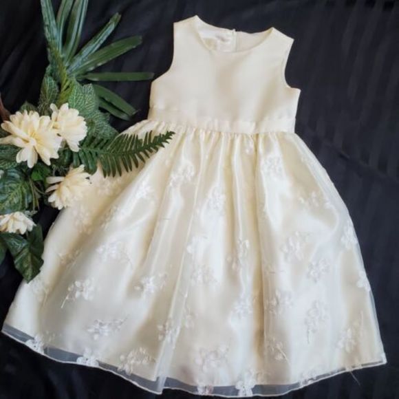 American Princess Size 6x Ivory Tulle Formal Flower Girl Dress - Picture 10 of 10